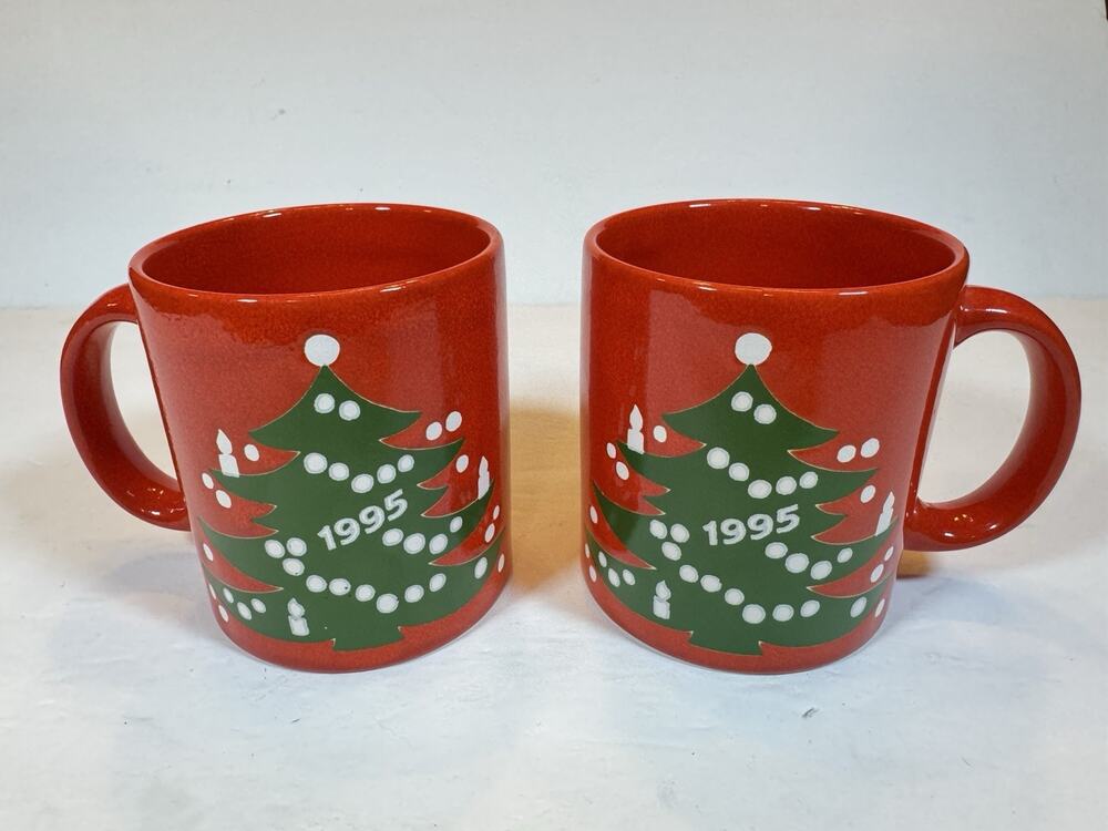 Pair Of 1995 Waectersbach Christmas Tree Coffee Mugs Vintage Lot Germany
